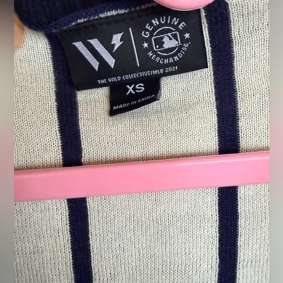 Wild Collective NYC Yankees Stripe Women’s Cardigan Size Xs - Picture 4 of 4